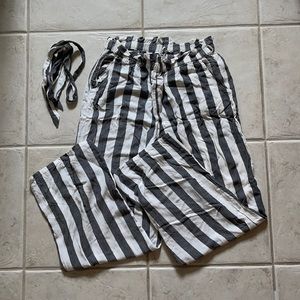 American Eagle Flowy Pants